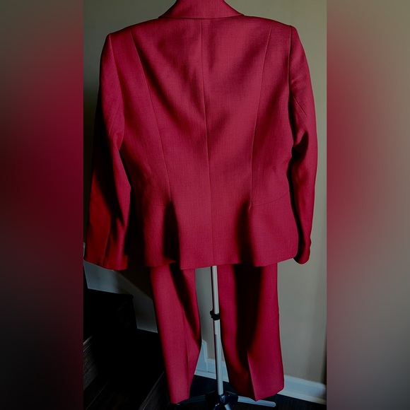 Evan Picone Vibrant Red Pantsuit - Picture 3 of 5